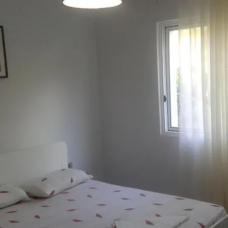Simple Apartament
