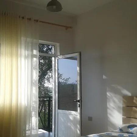 Simple Vlorë